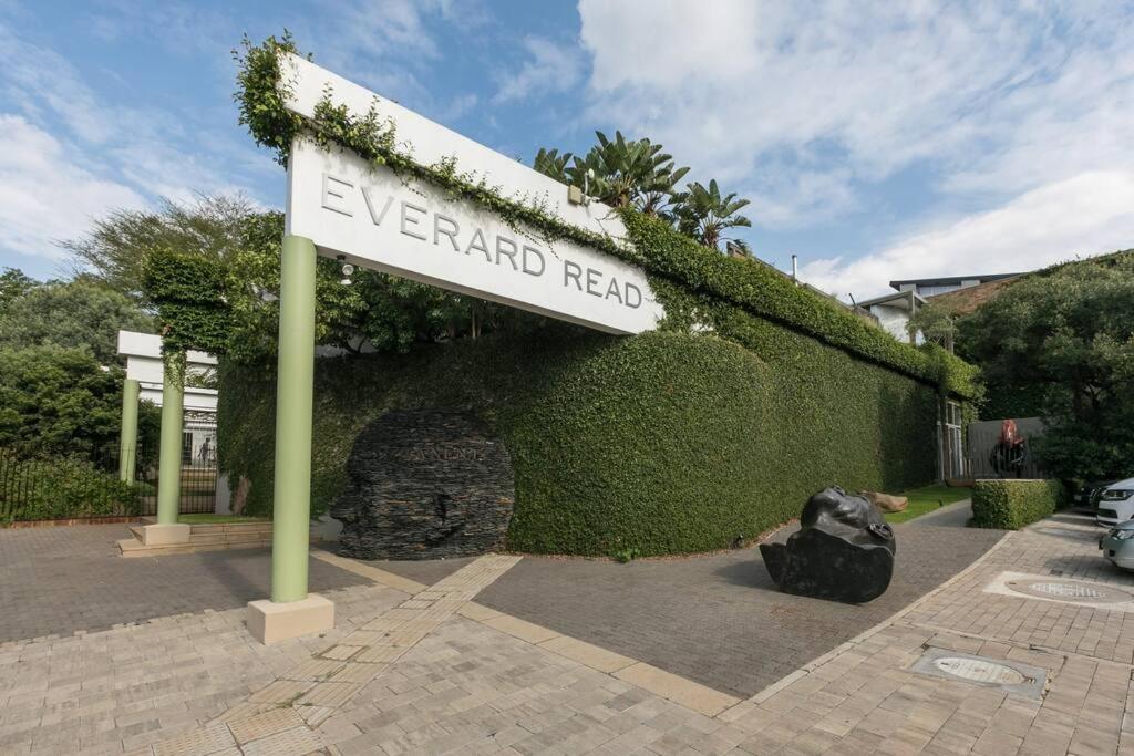 Apartment Business Traveler Luxroom 20mb Wifi 2km 2 Gautrain